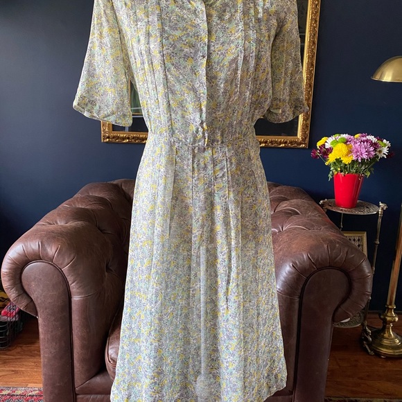 SOLD🌈 Vintage 1930s sheer floral chiffon - Picture 6 of 9